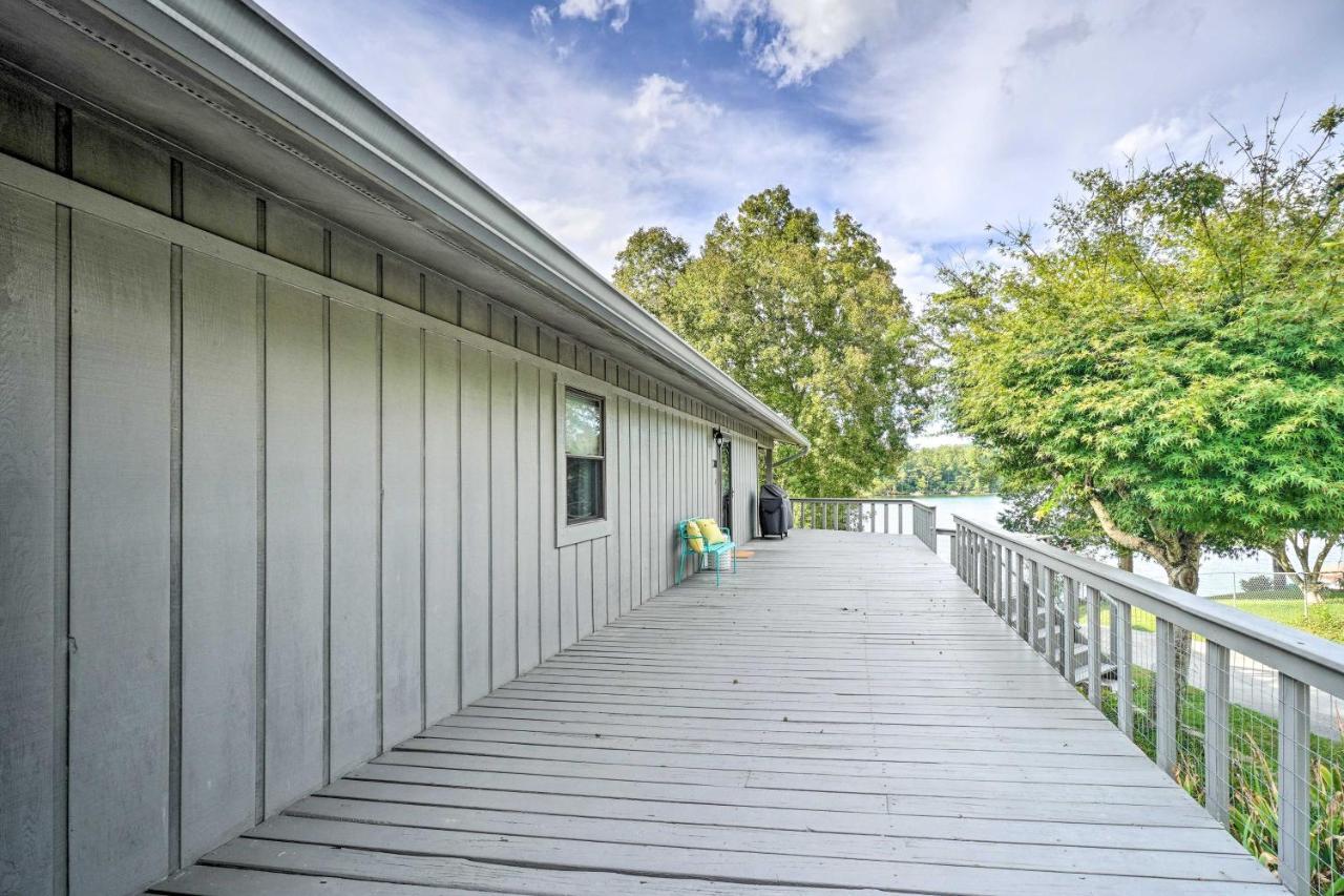 Lakeside Spring City Home Private Boat Ramp! Exterior photo